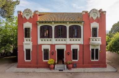 Servicio Profesional Multimedia para hoteles . Vista aérea frontal Hotel Can Garay.